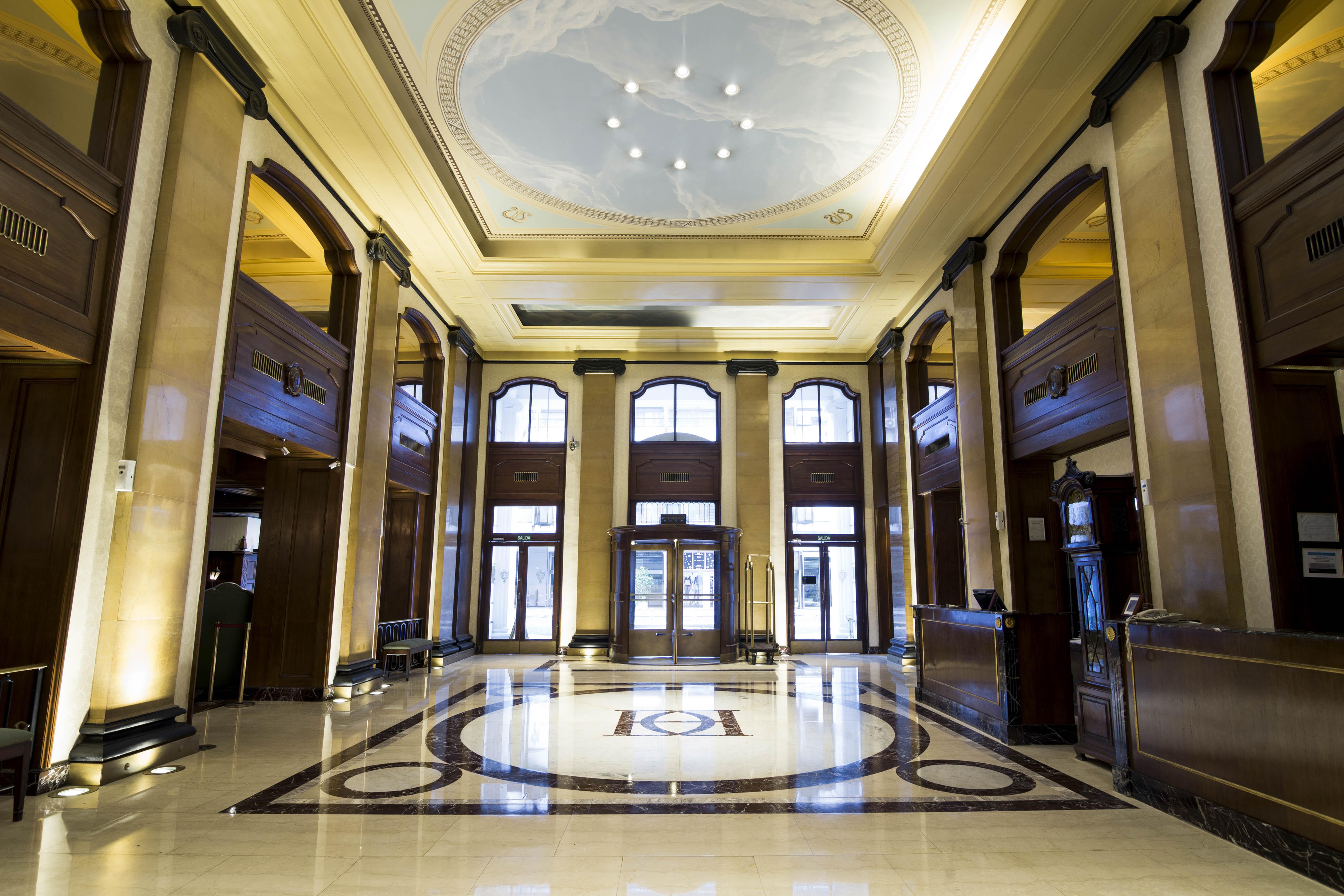 克拉瑞吉酒店 布宜诺斯艾利斯 外观 照片 The lobby of the hotel